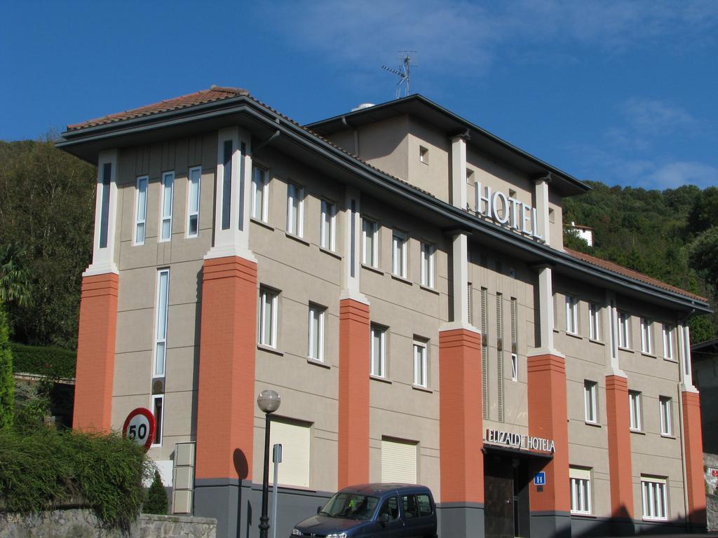אויארצון Hotel Elizalde מראה חיצוני תמונה