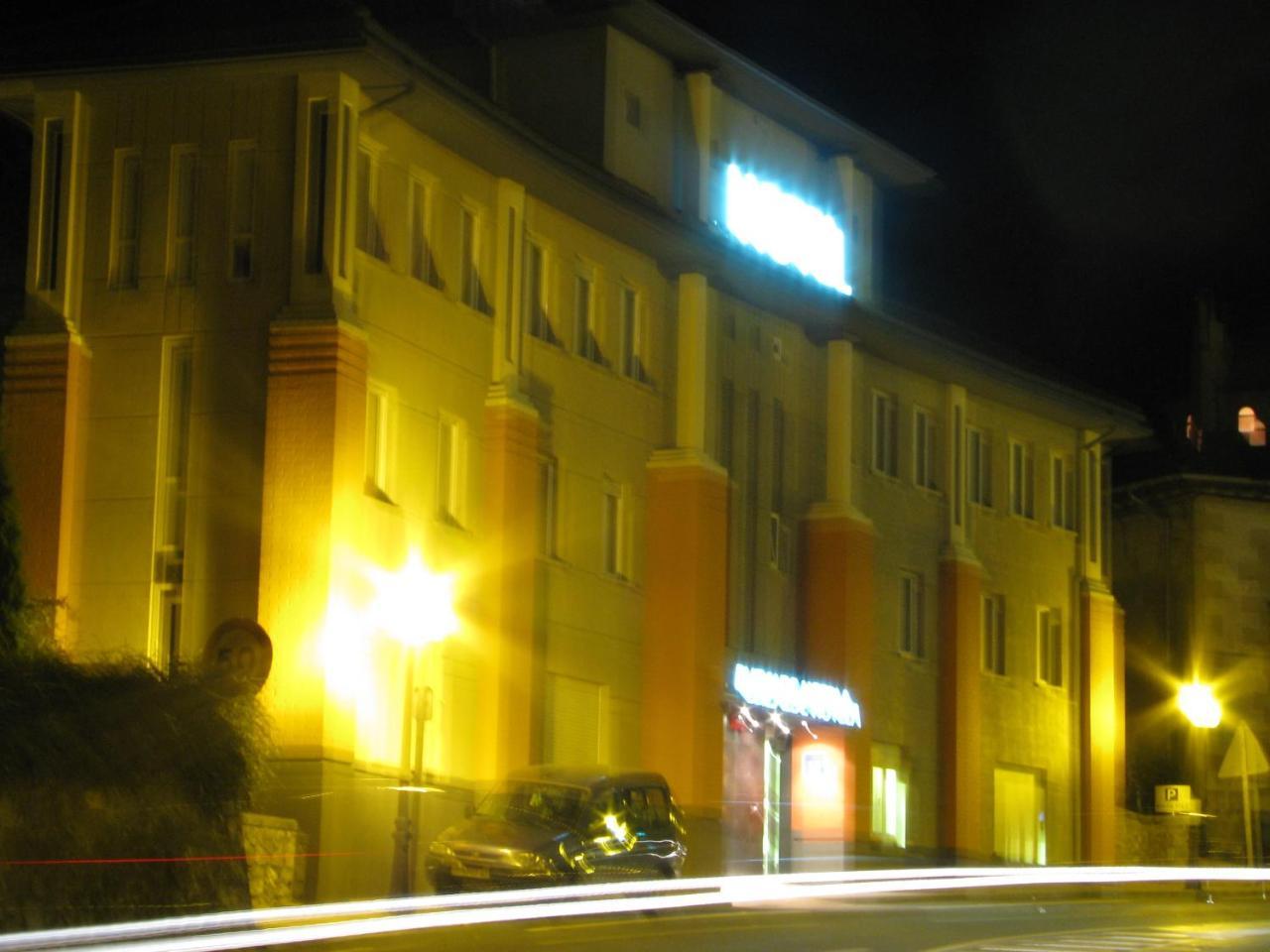אויארצון Hotel Elizalde מראה חיצוני תמונה
